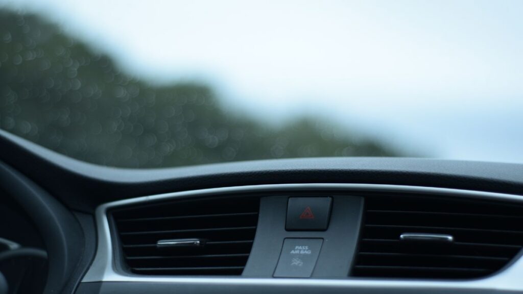 4 Signs Your Range Rover’s AC Needs Servicing